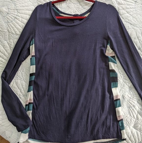 41 Hawthorn Selmin Woven Back Knit Top - Picture 2 of 3